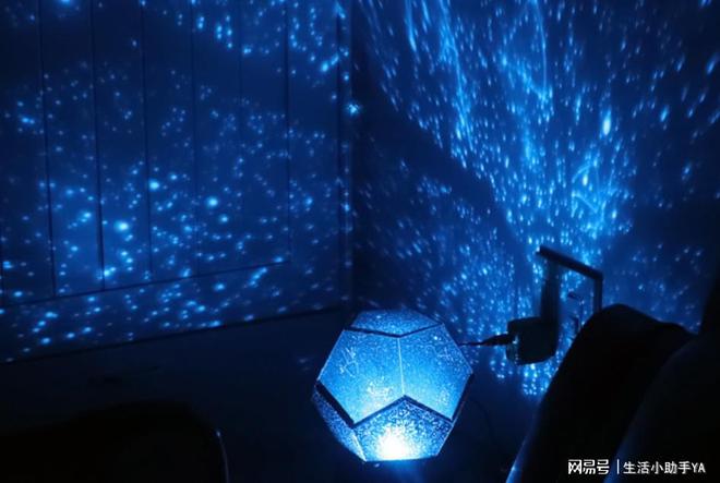 物给女孩十款实用礼物推荐解锁梦幻清单！AG真人百家家乐APP圣诞节送什么礼(图2)