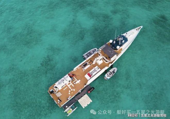 展期间 有两艘网红超级游艇寻找新船东AG真人在 2025年棕榈滩国际游艇