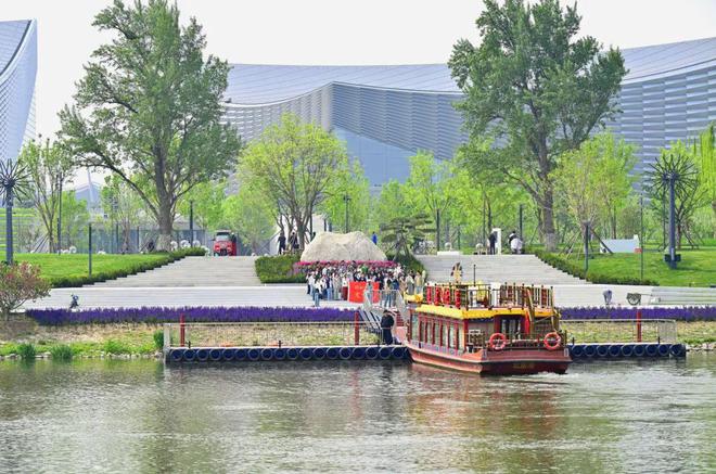 2：三大+书市+特色小镇打卡文旅新地标AG真人旗舰厅120小时玩转副中心-(图3)