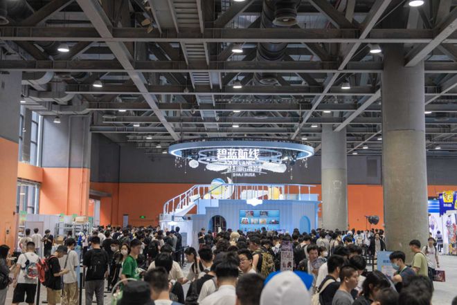 线》的线下活动就跟回家了一样AG真人中国每次参加《碧蓝航(图20)