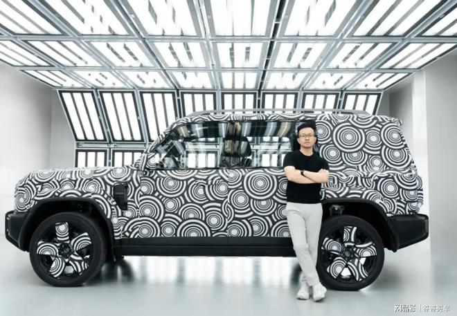 曝光 延续方盒子造型 车身尺寸更大AG真人奇瑞iCAR V27谍照(图3)